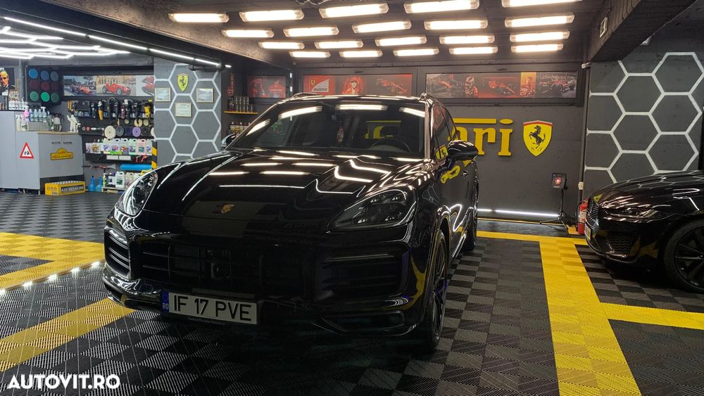 Porsche Cayenne S - 11