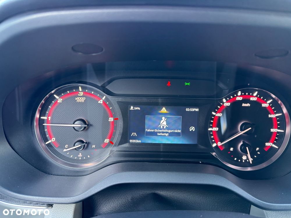 Maxus Deliver 9 - 18