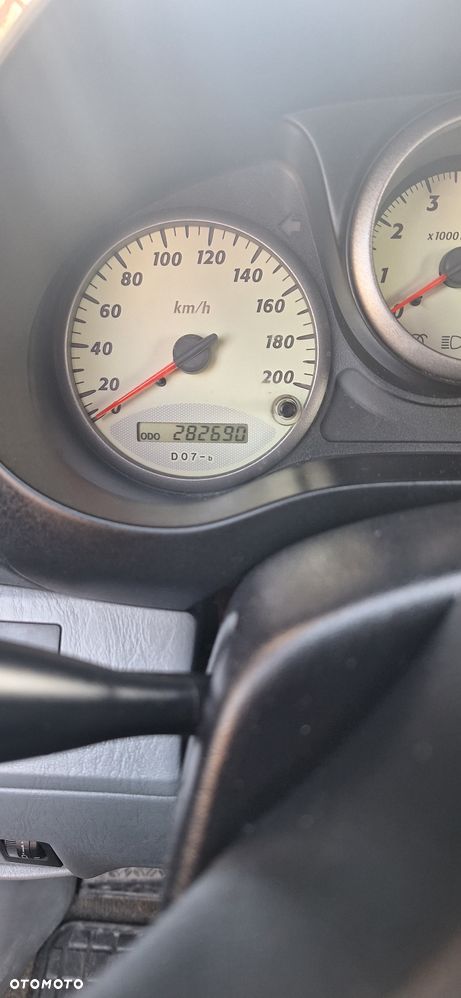 Toyota RAV4 2.0 D-4D Luna - 2