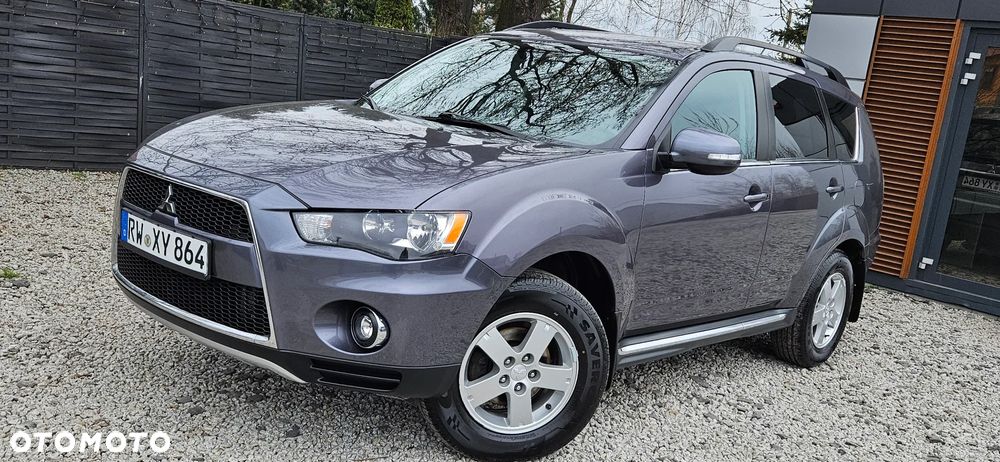 Mitsubishi Outlander 2.0 DI-D 4WD Intense - 21