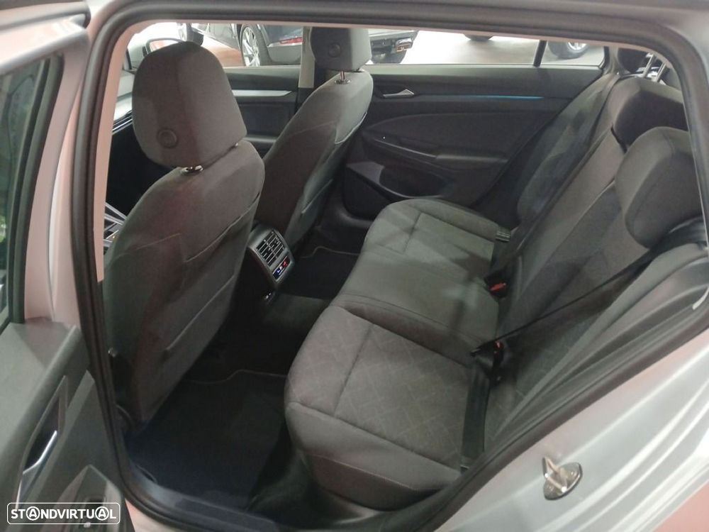 VW Golf Variant 1.0 TSI Life - 30