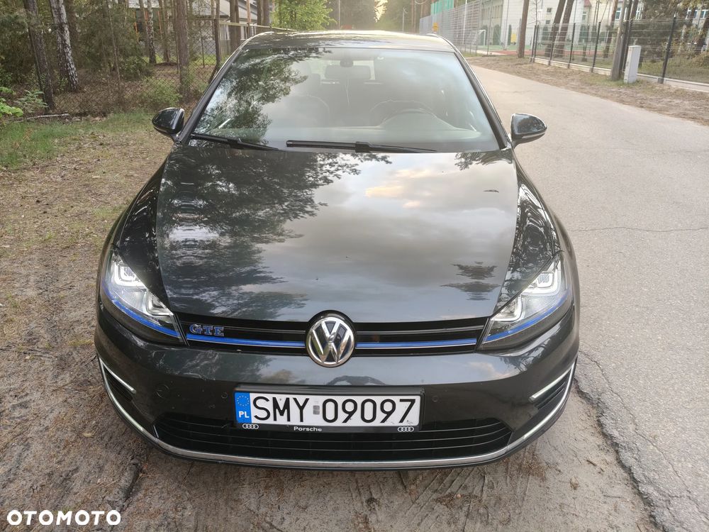 Volkswagen Golf - 4