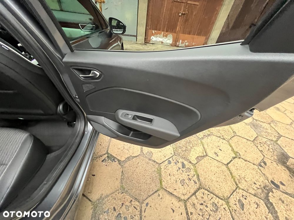 Renault Clio - 17