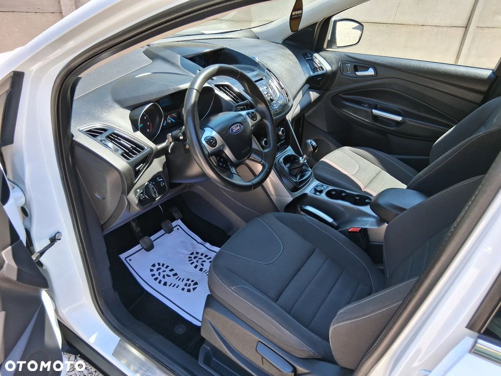 Ford Kuga 1.6 EcoBoost 2x4 Trend - 15