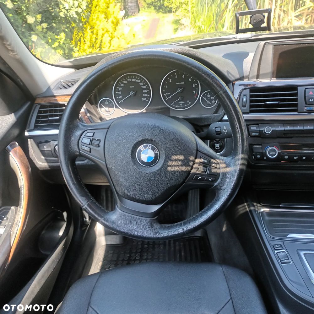 BMW Seria 3 - 20