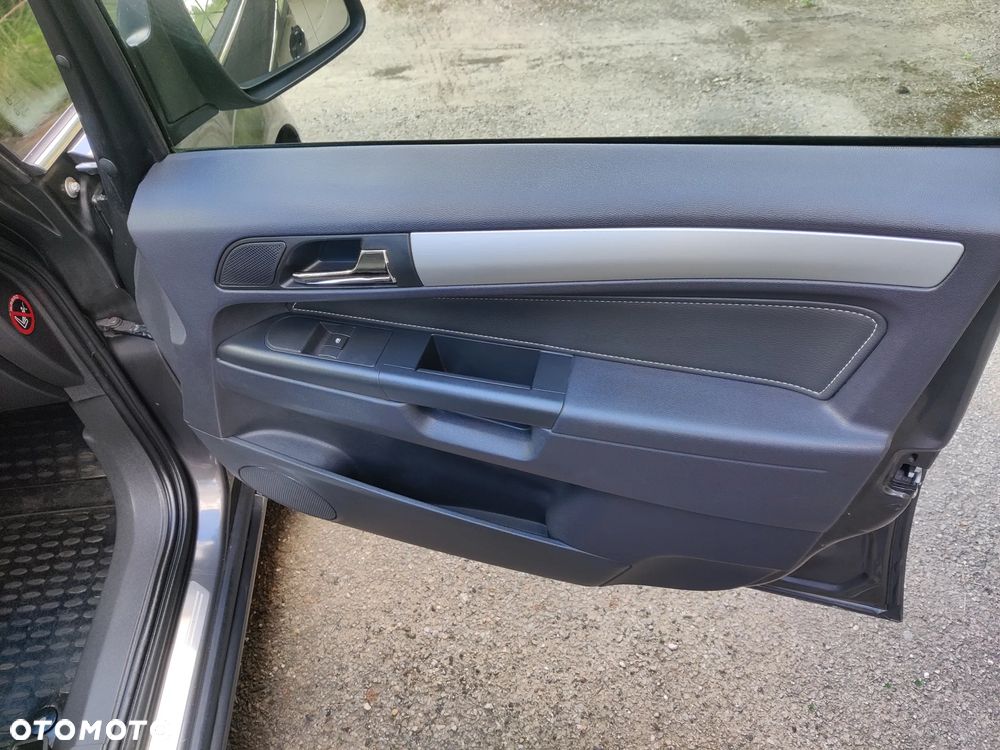 Opel Zafira 1.8 Easytronic Cosmo - 22