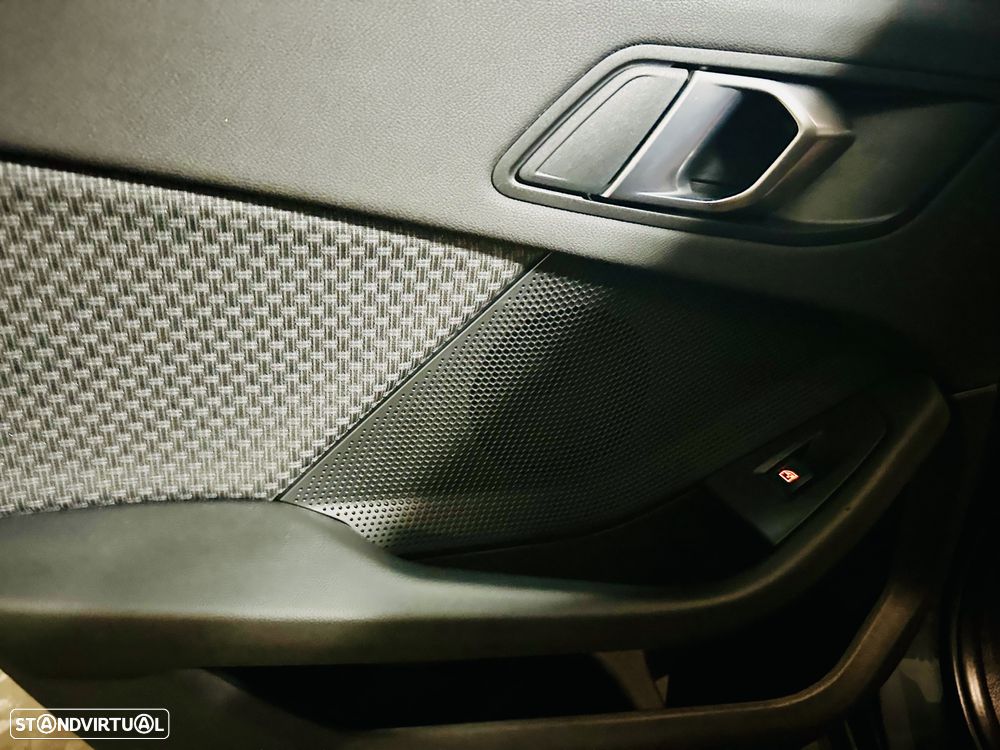 BMW 118 - 16