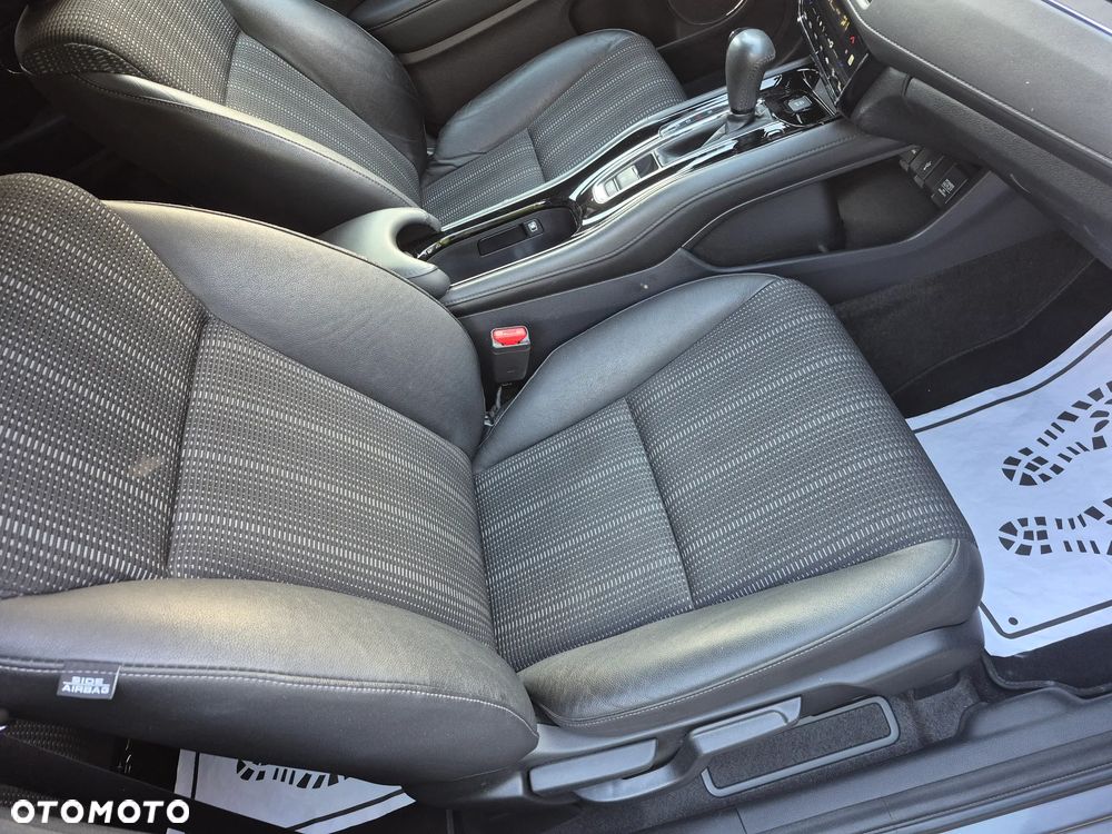 Honda HR-V 1.5 i-VTEC CVT Executive - 12