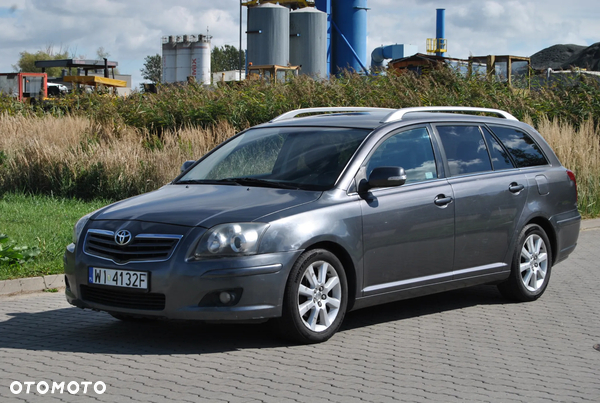 Toyota Avensis 1.8 VVT-i Sol Premium
