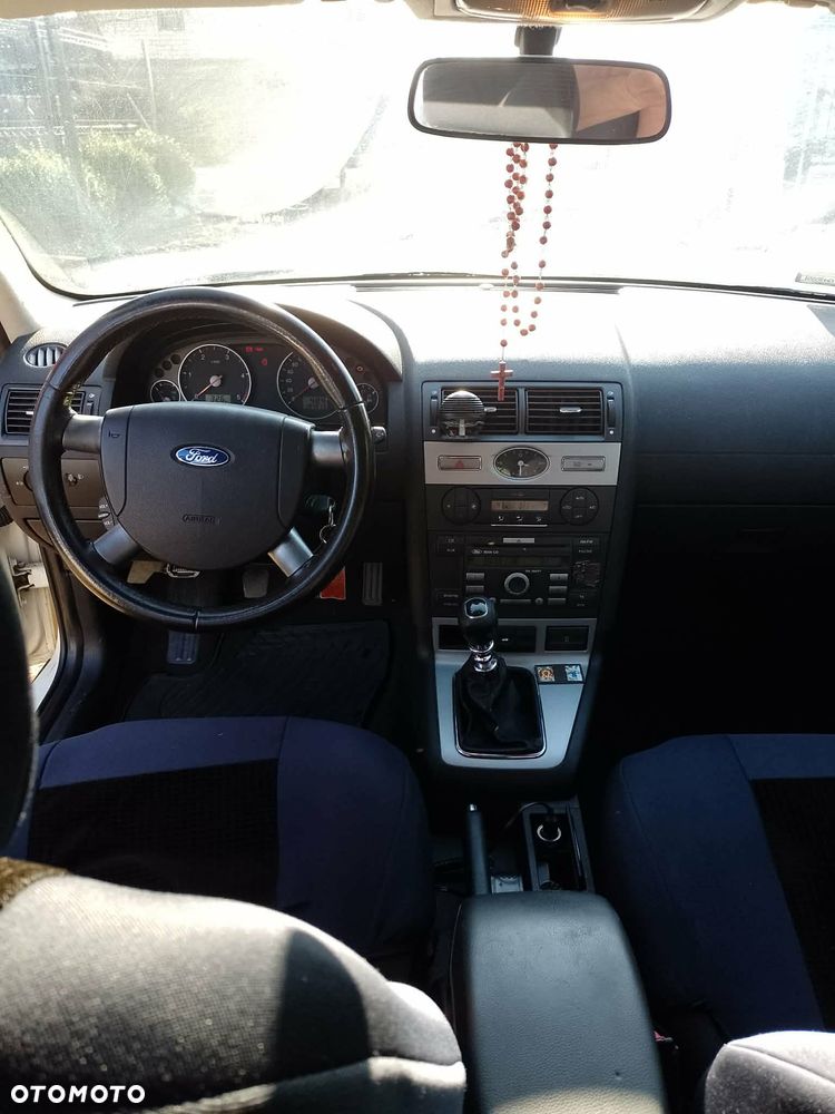 Ford Mondeo - 7