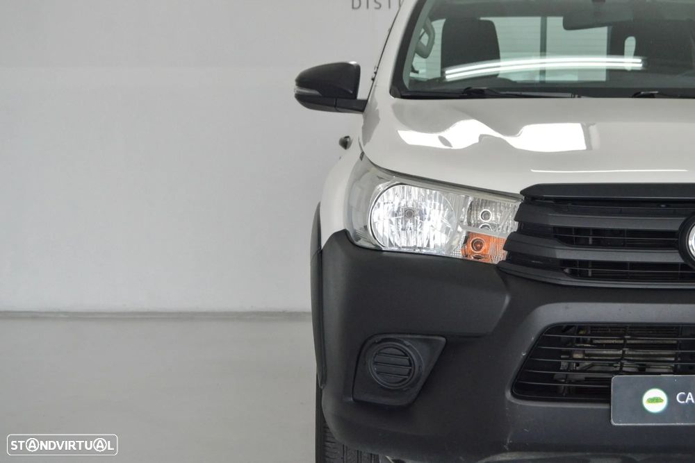 Toyota Hilux 2.4 D-4D 4X2 Cabine Extra 3L - 18