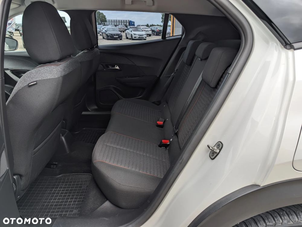 Peugeot 2008 PureTech 130 Active - 28