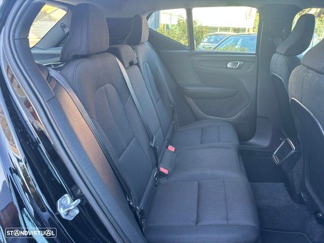 Volvo XC 40 1.5 T3 Tech Edition - 16