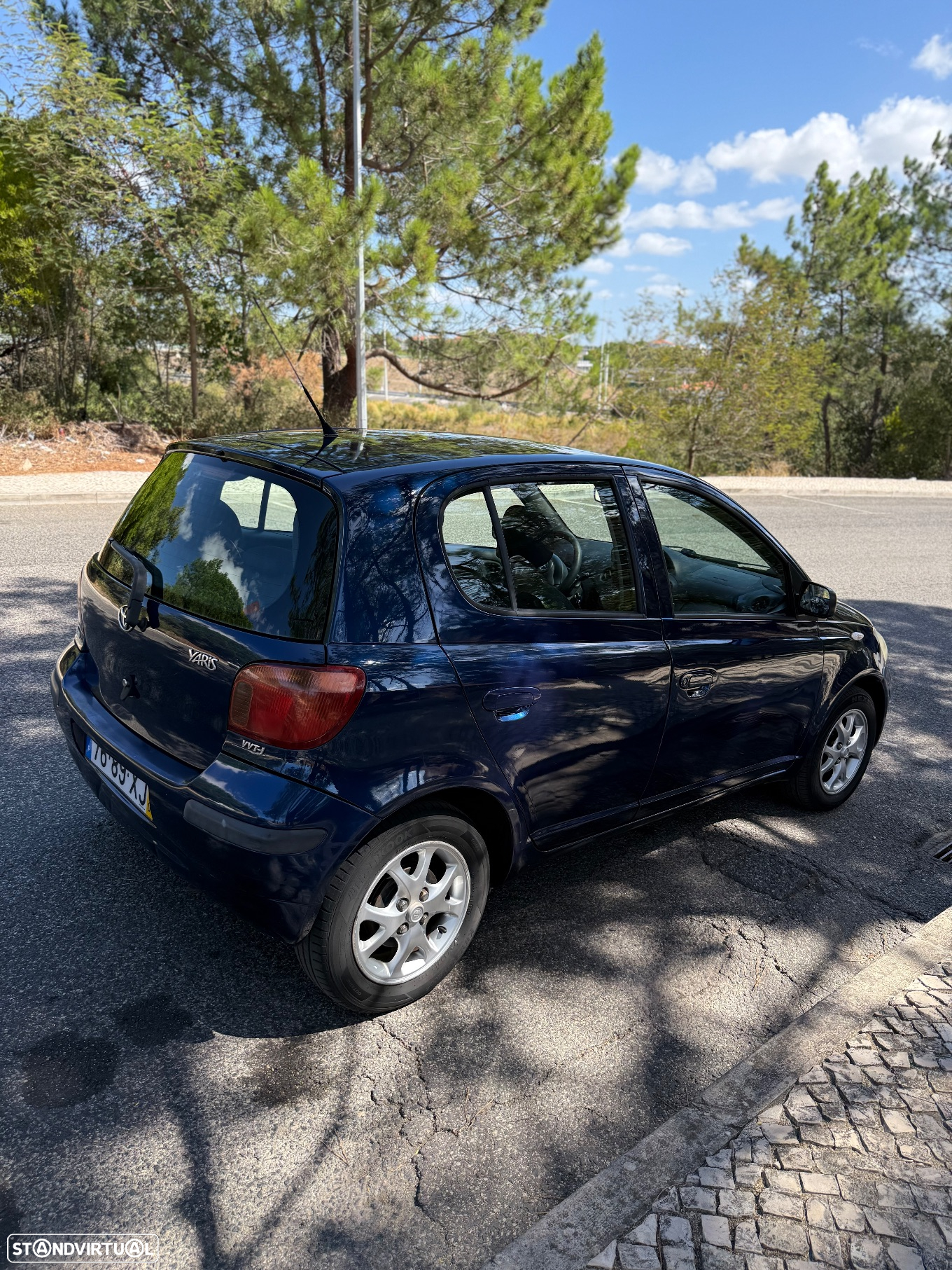 Toyota Yaris 1.0 Sol AC - 6
