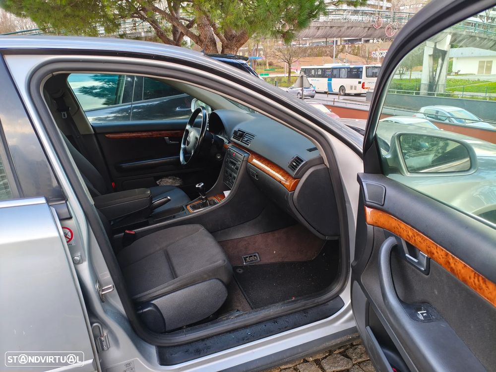 Audi A4 1.9 TDI m5 - 2