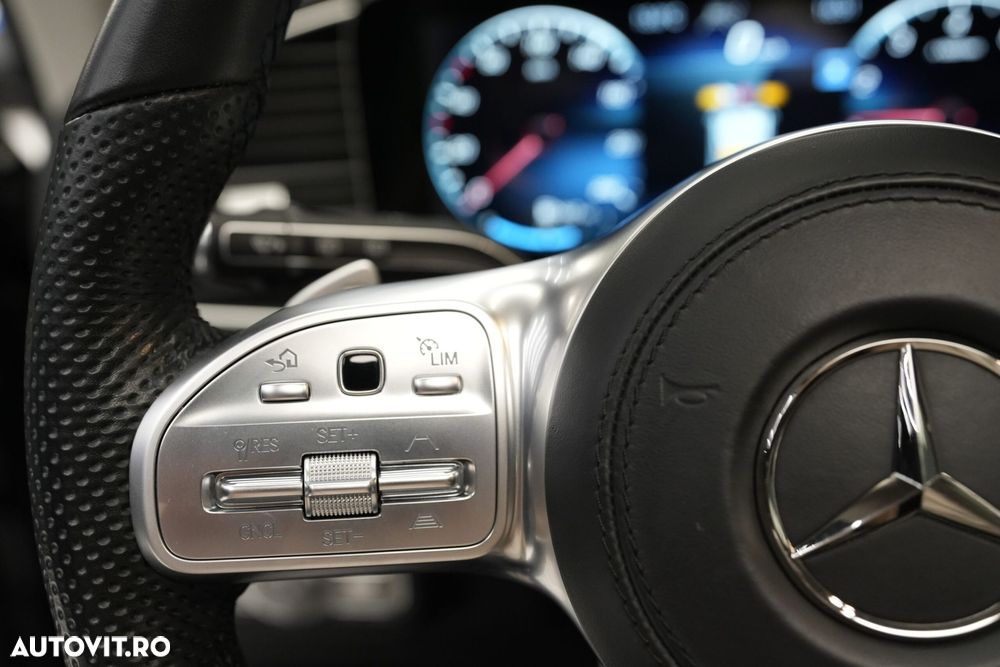 Mercedes-Benz GLS - 26