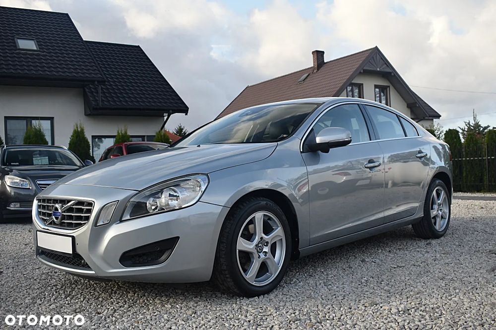 Volvo S60 D3 Geartronic Momentum - 4