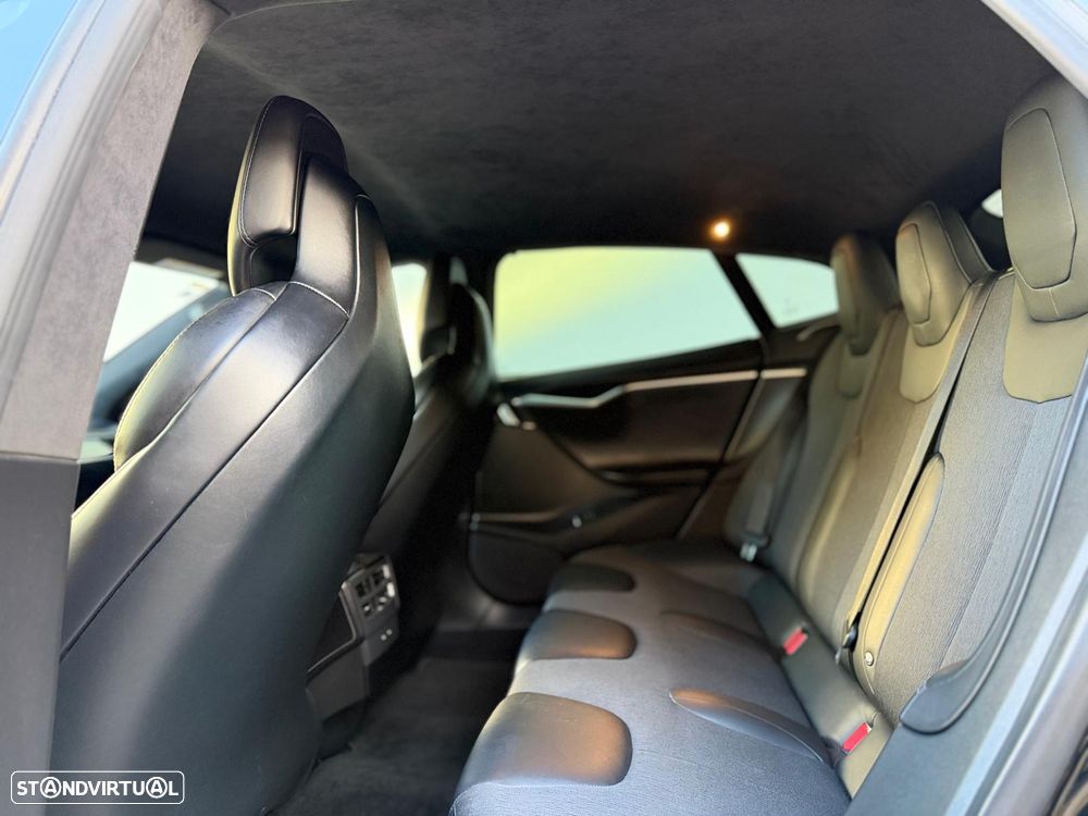 Tesla Model S 75 - 20