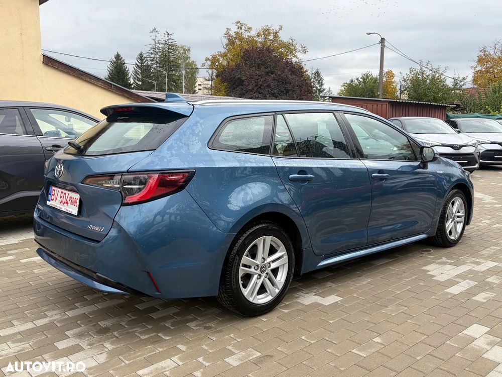 Toyota Corolla - 10