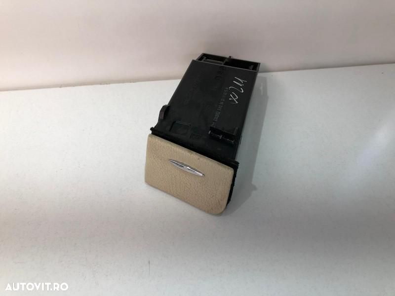 Spatiu depozitare Mercedes E-Class (2002-2008) [W211] a2116802052 - 1