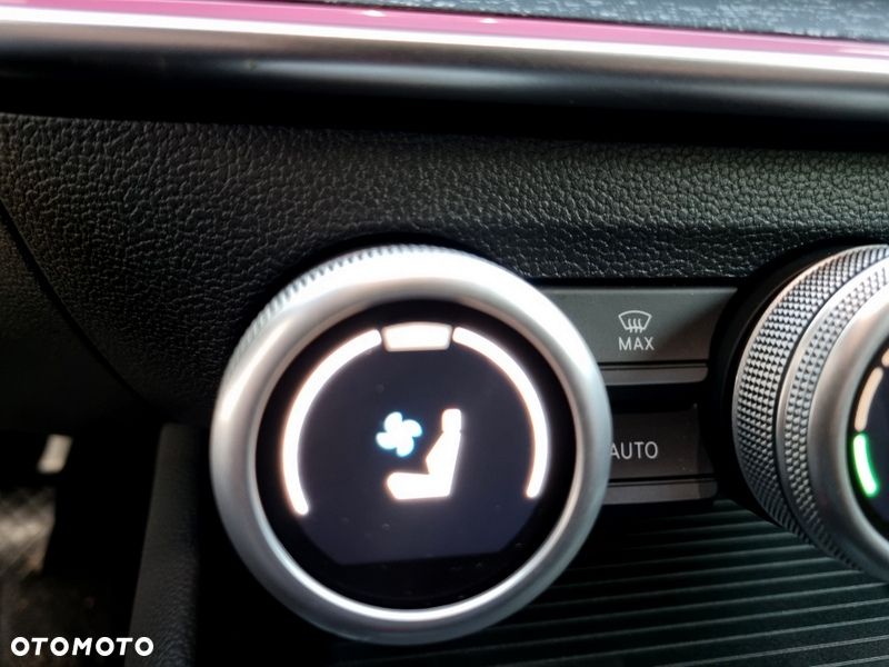 Skoda Superb 1.5 TSI L&K DSG - 27