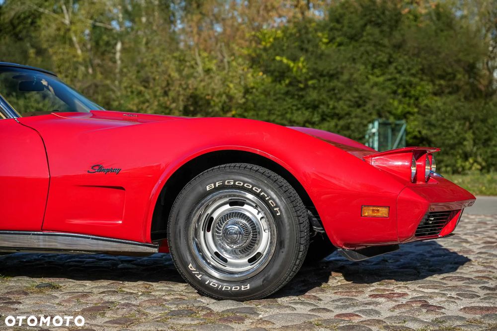 Chevrolet Corvette - 4