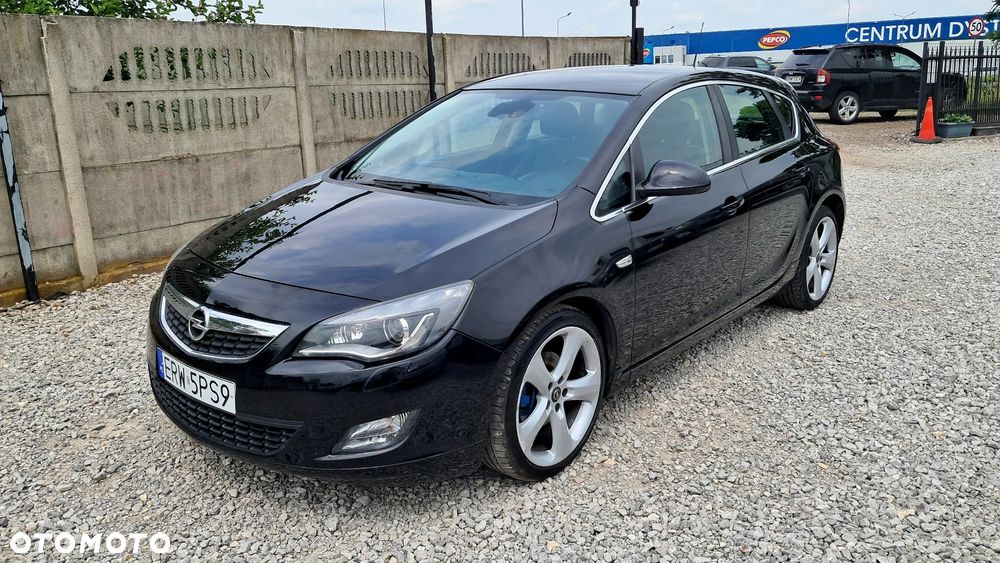 Opel Astra GTC 1.6 Turbo Edition - 32
