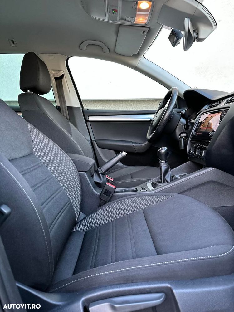Skoda Octavia 2.0 TDI Sport Edition - 18