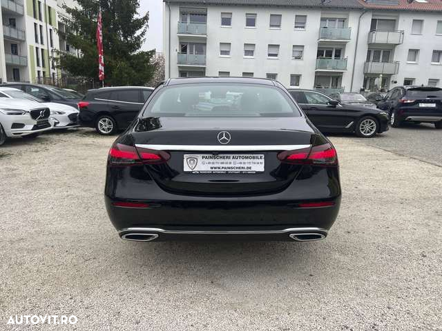 Mercedes-Benz E - 4