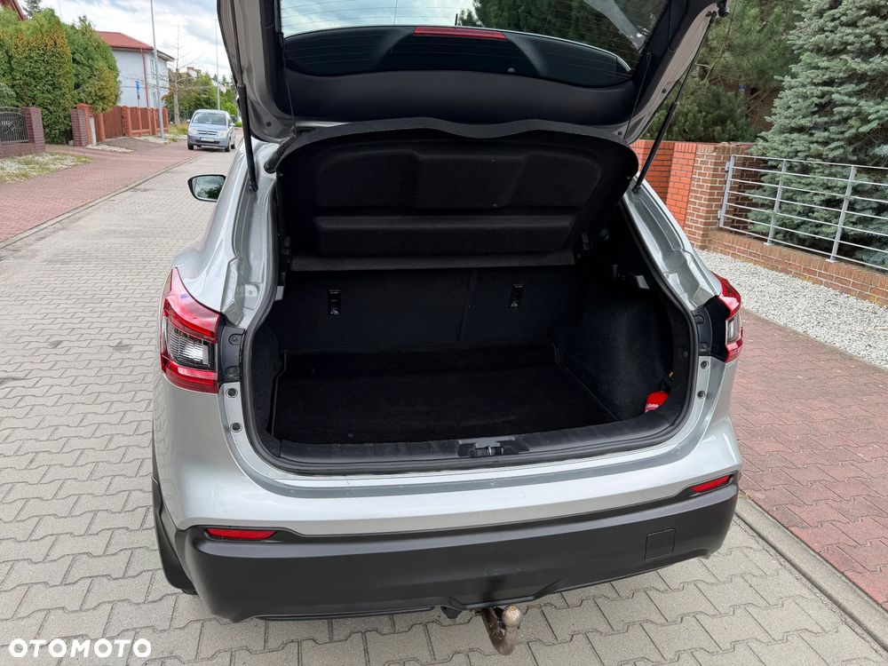 Nissan Qashqai - 25