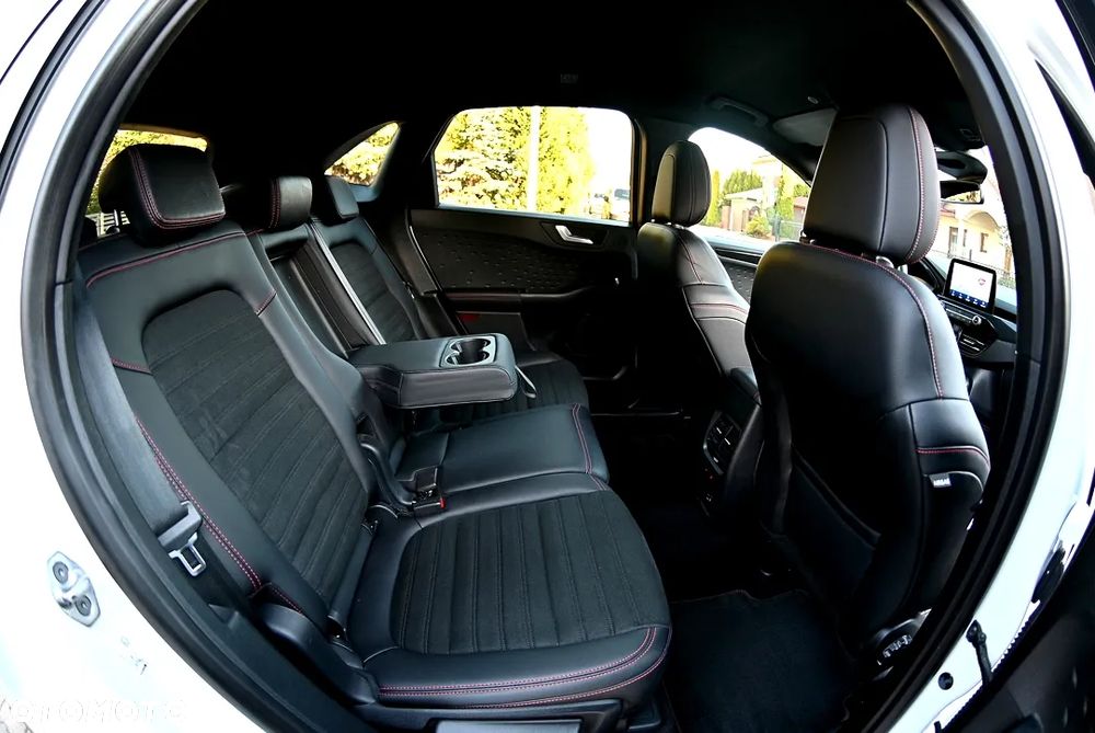 Ford Kuga 1.5 EcoBoost FWD ST-Line X - 20