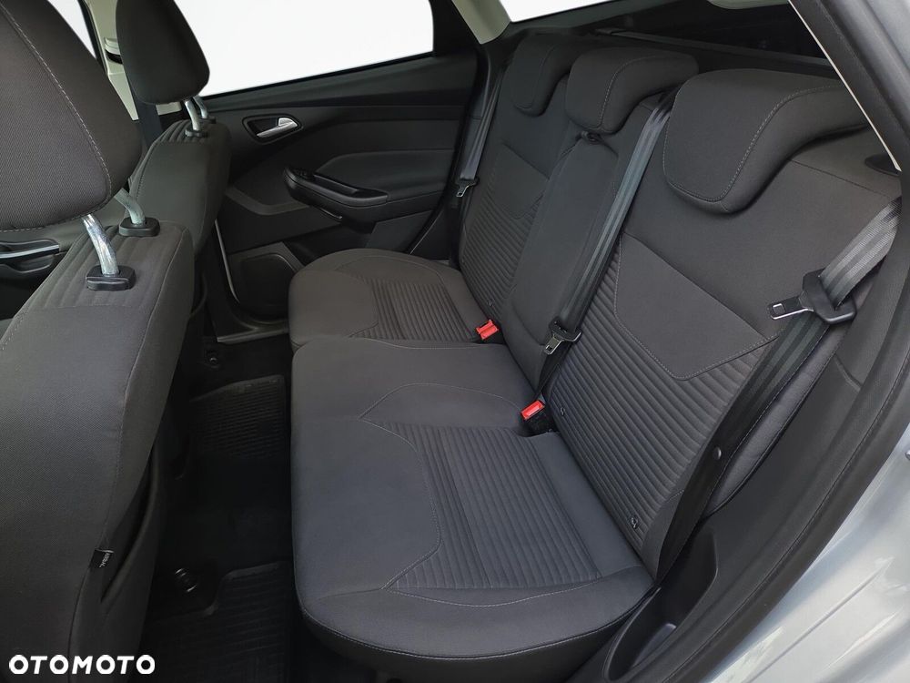 Ford Focus 1.5 EcoBoost Active - 12