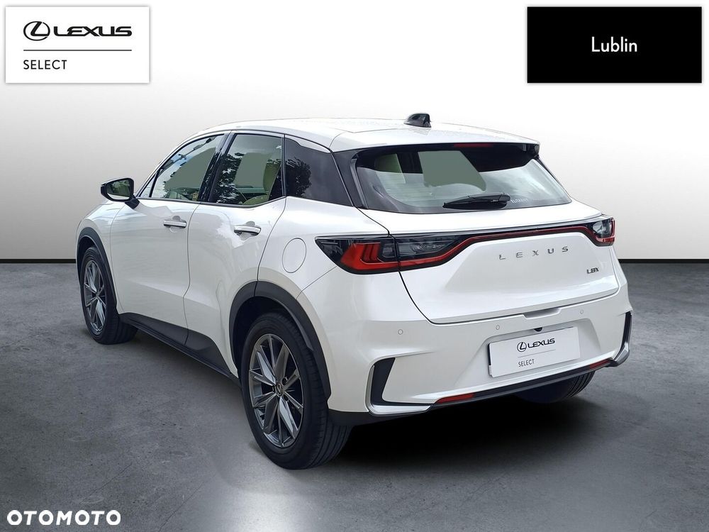 Lexus LBX 1.5 Hybrid Elegant - 2