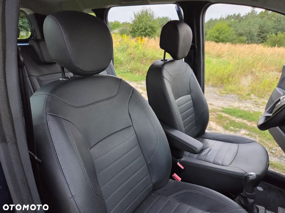 Dacia Lodgy 1.6 SCe Laureate S&S - 26