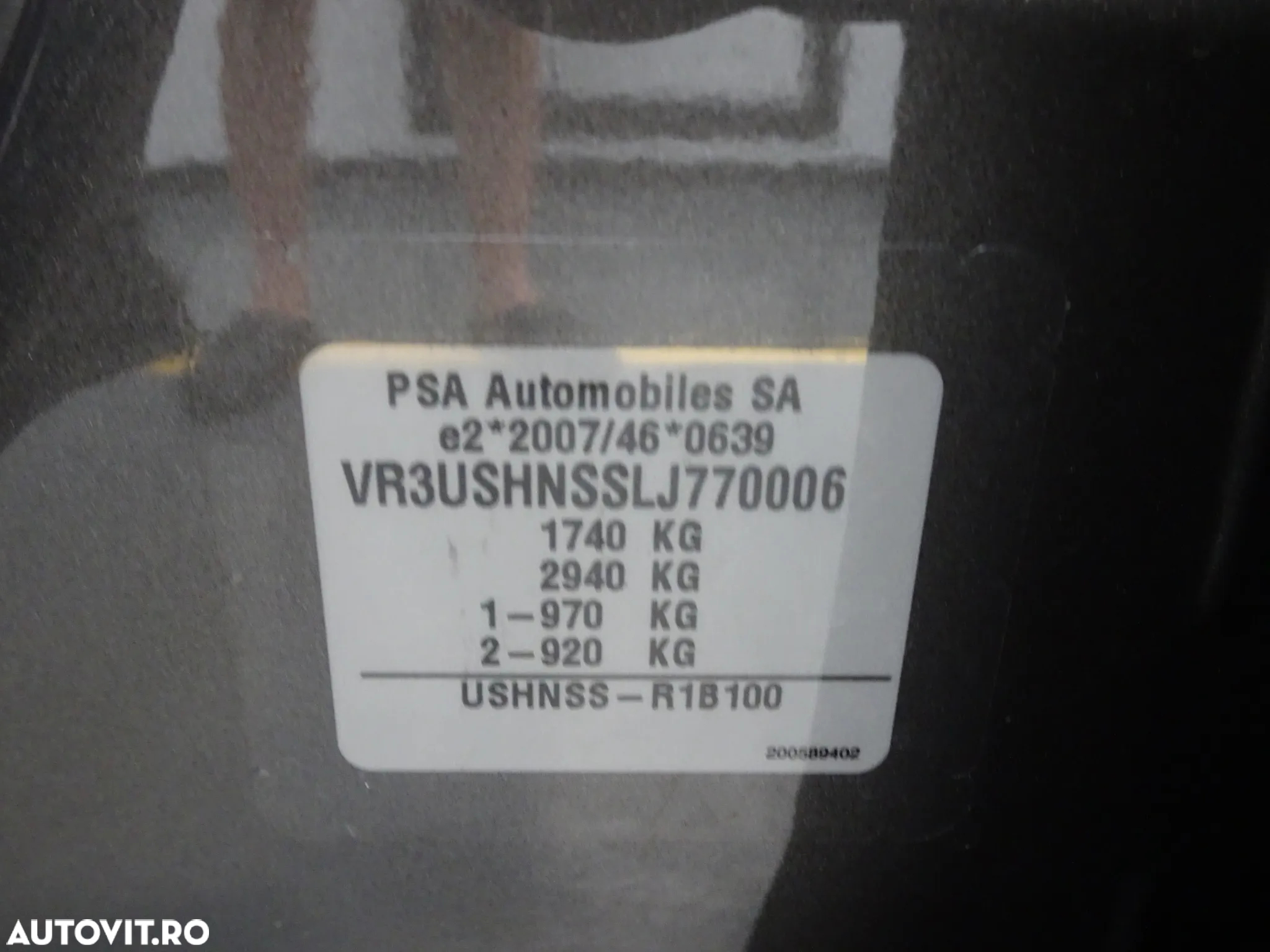 Peugeot 2008 PureTech 130 EAT8 GT - 26