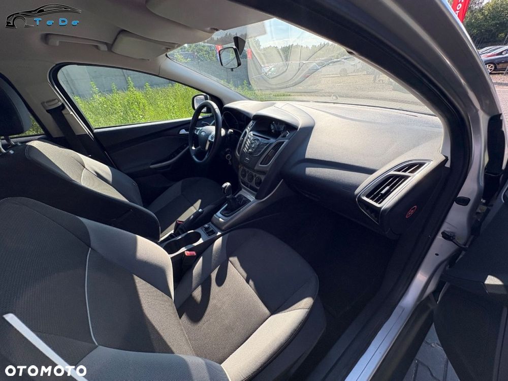 Ford Focus 1.6 Titanium - 26