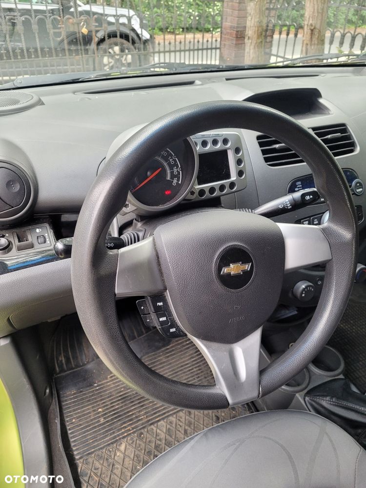 Chevrolet Spark - 4