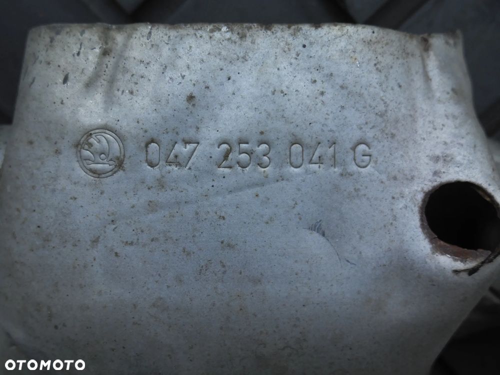 OSLONA KOLEKTORA VW LUPO 1.0MPI AHT 047253041G - 2