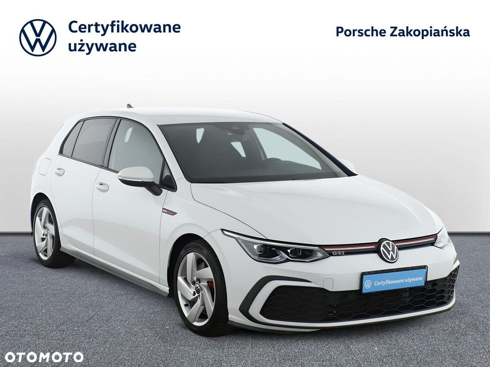 Volkswagen Golf - 8