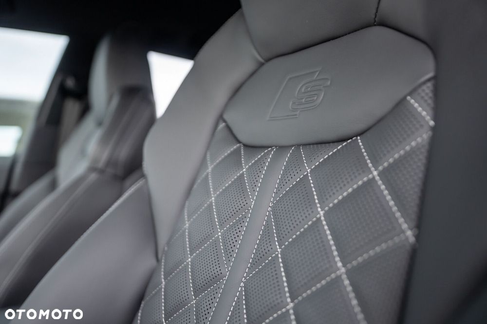 Audi SQ8 TFSI Quattro Tiptronic - 12