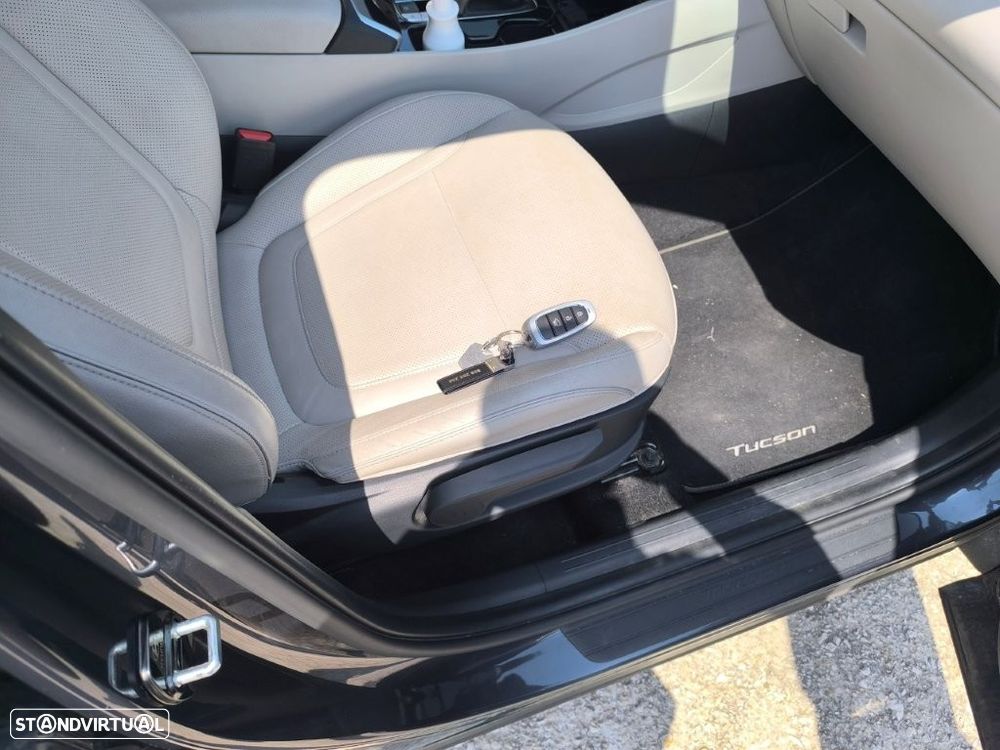 Hyundai Tucson - 8