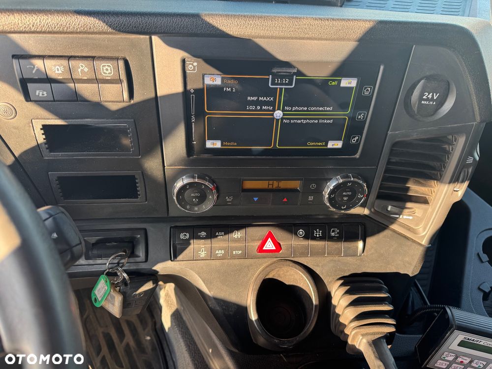 Mercedes-Benz AROCS - 14