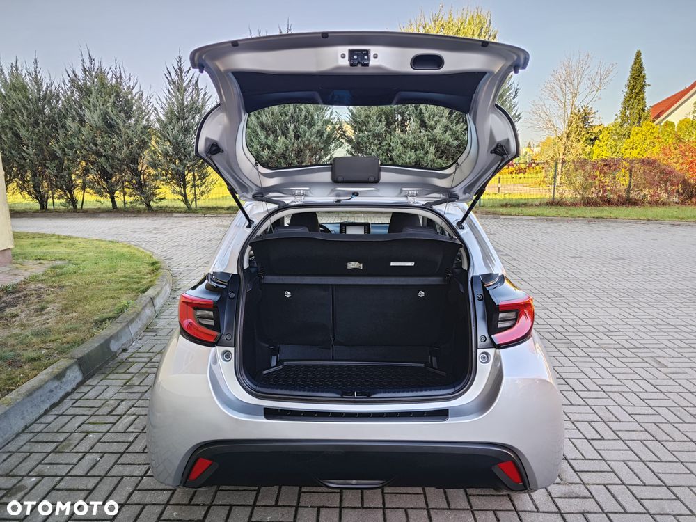 Toyota Yaris 1.5 VVT-i Team Deutschland - 19