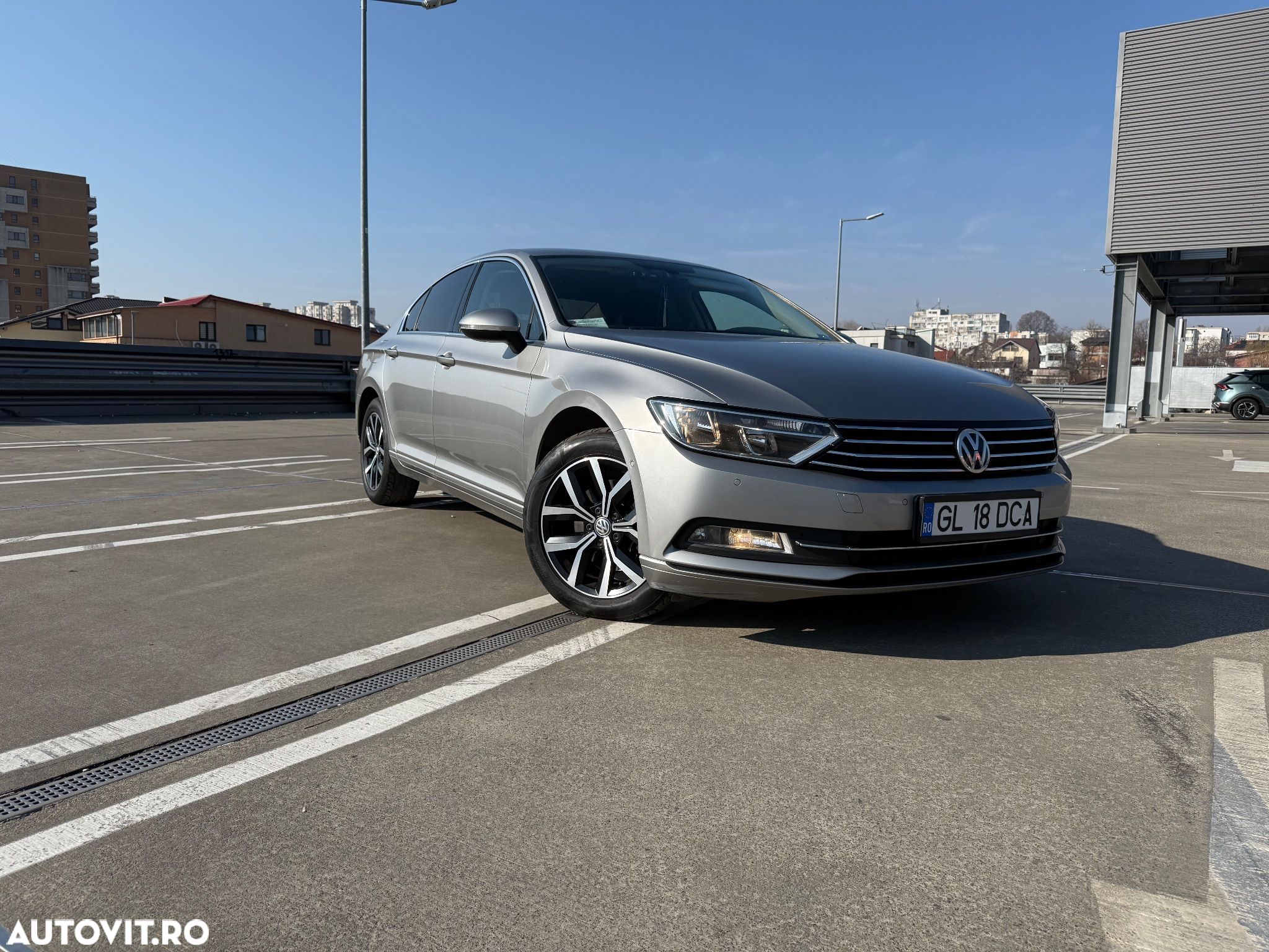 Volkswagen Passat Variant 2.0 TDI DSG (BlueMotion Technology) Highline - 1