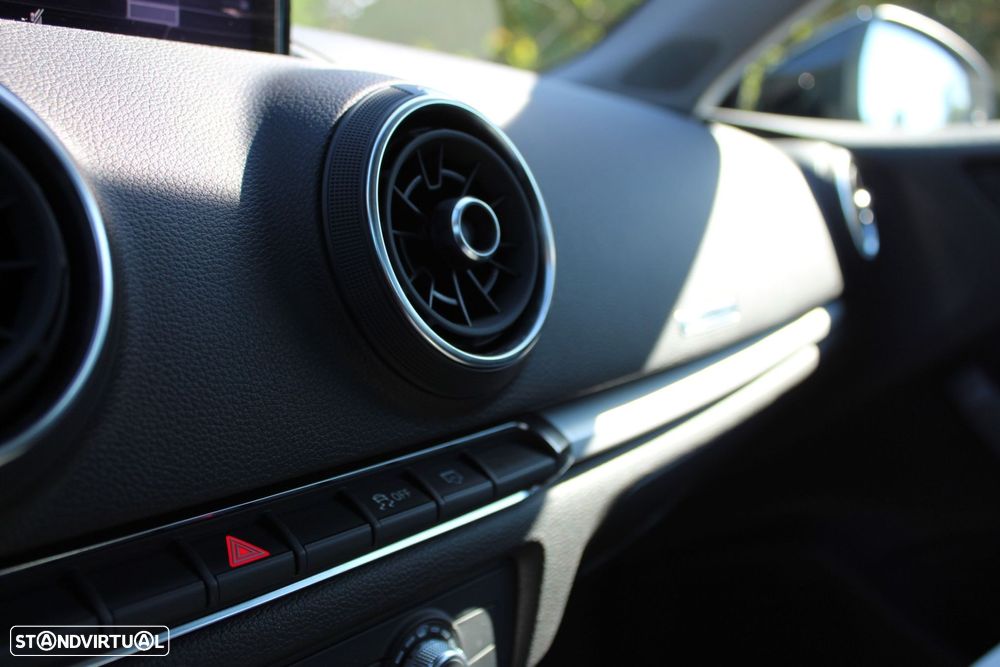 Audi A3 Sportback 30 TDI Design - 35