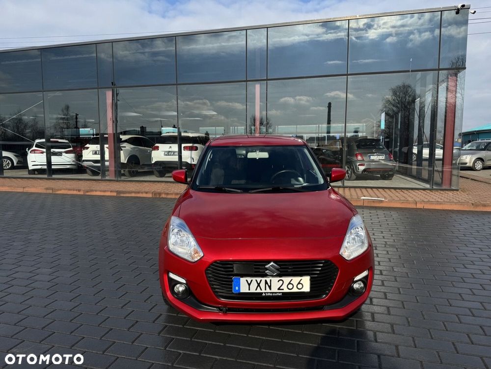 Suzuki Swift 1.2 Premium Plus - 2