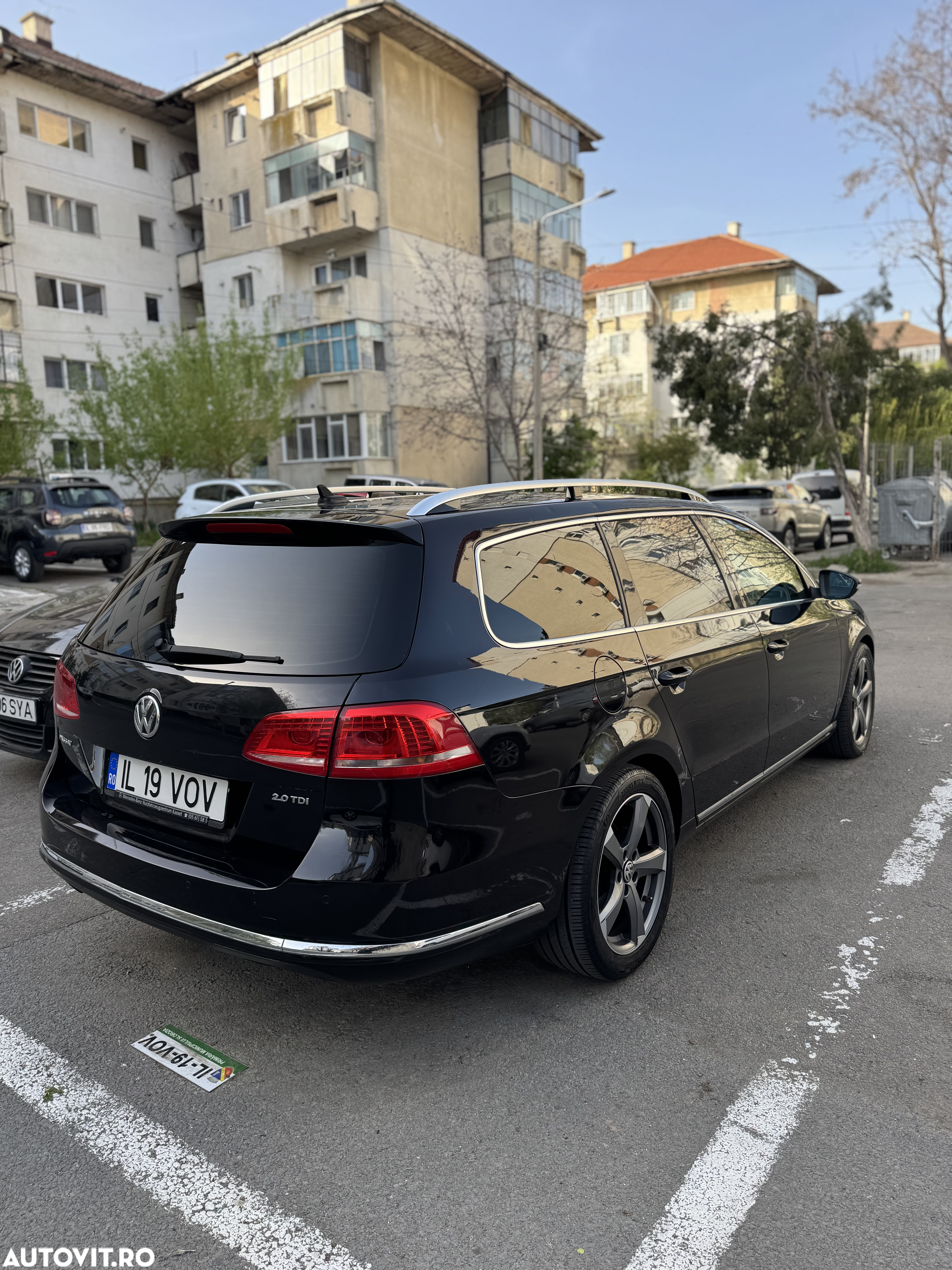 Volkswagen Passat Variant 2.0 TDI DSG Highline - 2