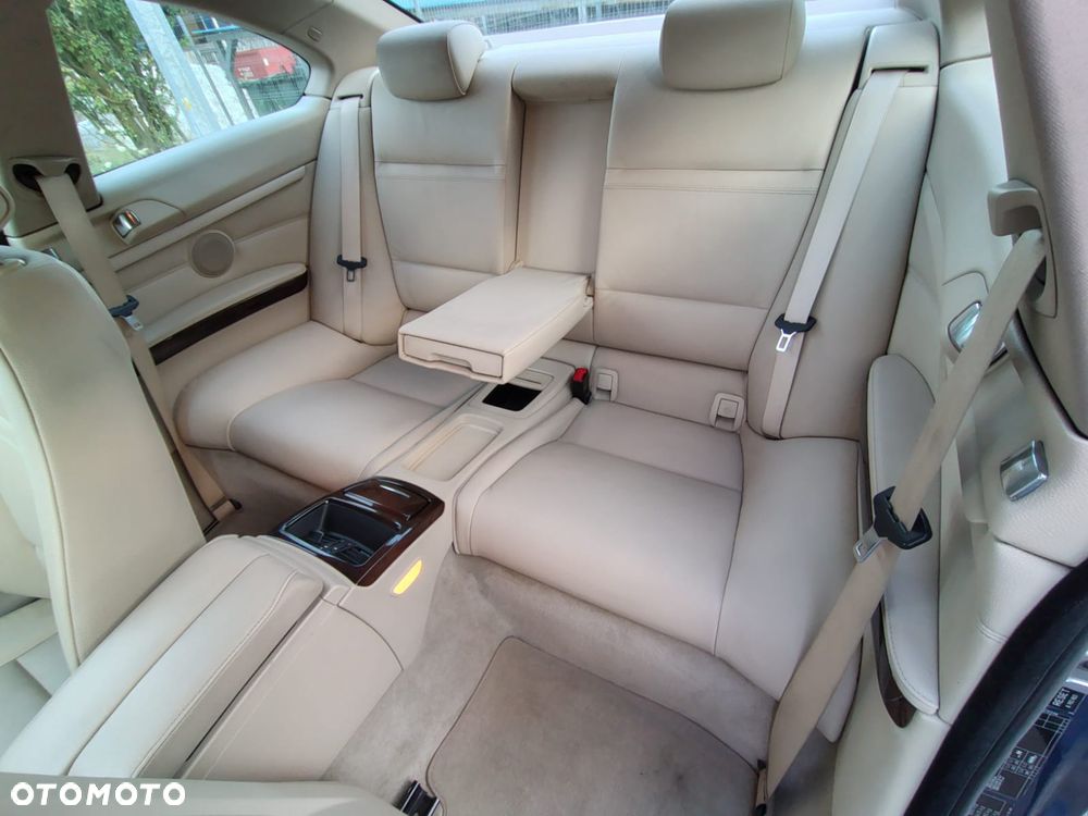 BMW Seria 3 320i - 8
