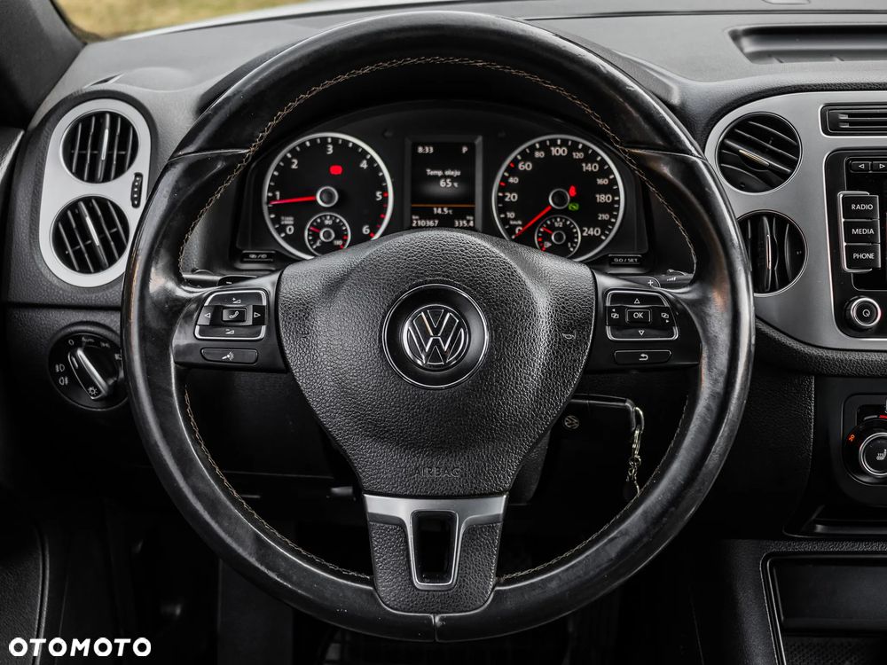 Volkswagen Tiguan - 19
