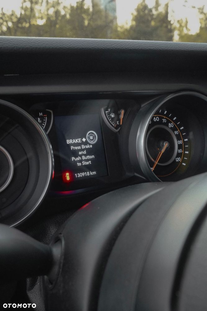 Jeep Wrangler - 13